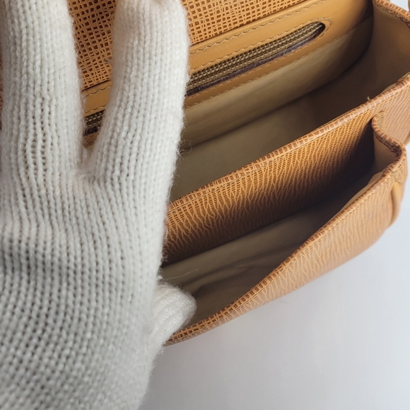 HUNTING WORLD Shoulder Bag Tan Tone Japan Made in Italy "No strap" Excellent - Picture 6 of 14